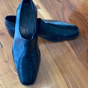 Donald Pilner soft leather slip on dress shoes